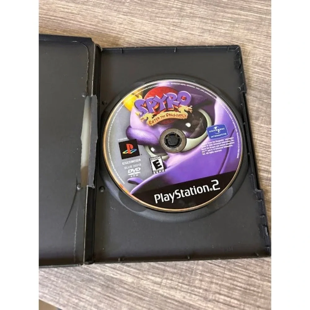 Spyro Enter the Dragonfly Sony PlayStation 2 PS2 Game Black Label Disc & Case
